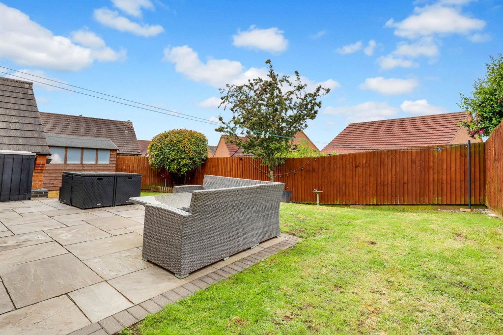 Ashington Drive, Arnold, NG5