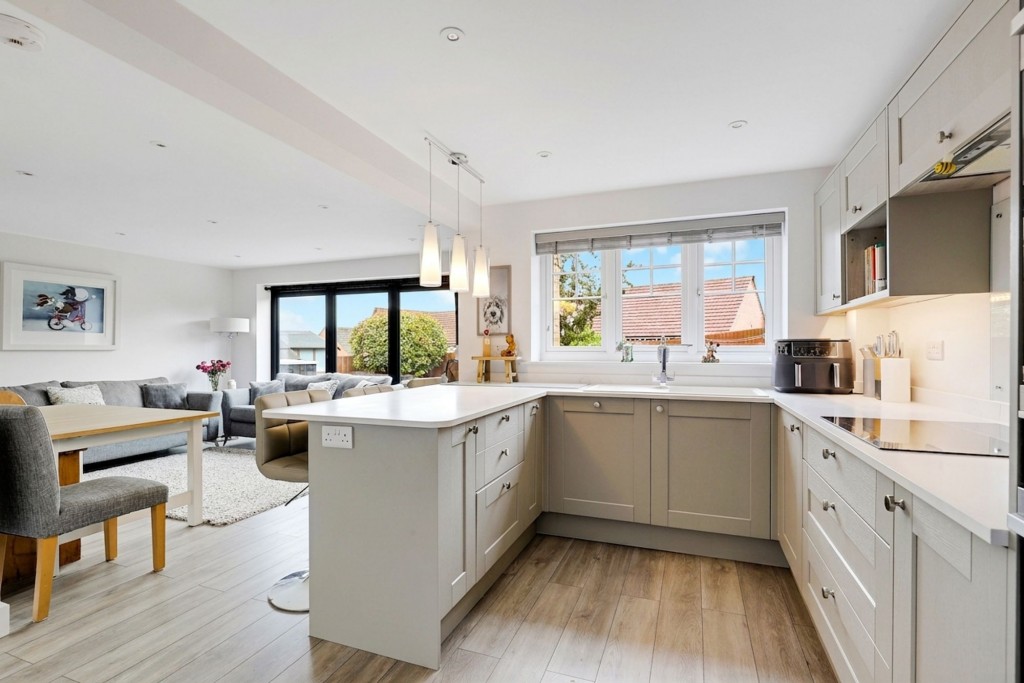 Ashington Drive, Arnold, NG5