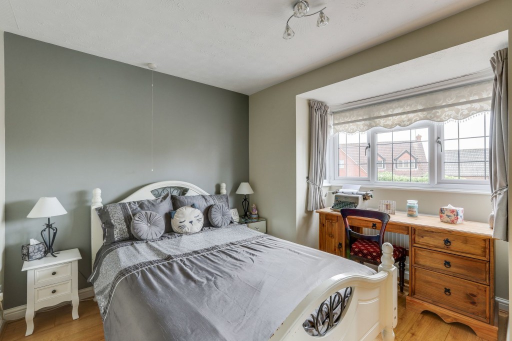The Pines, Draycott, DE72