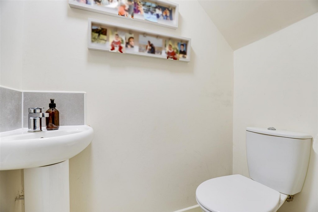 Renshaw Drive, Gedling, NG4