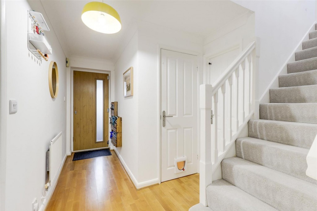 Martindale Close, Gamston, NG2