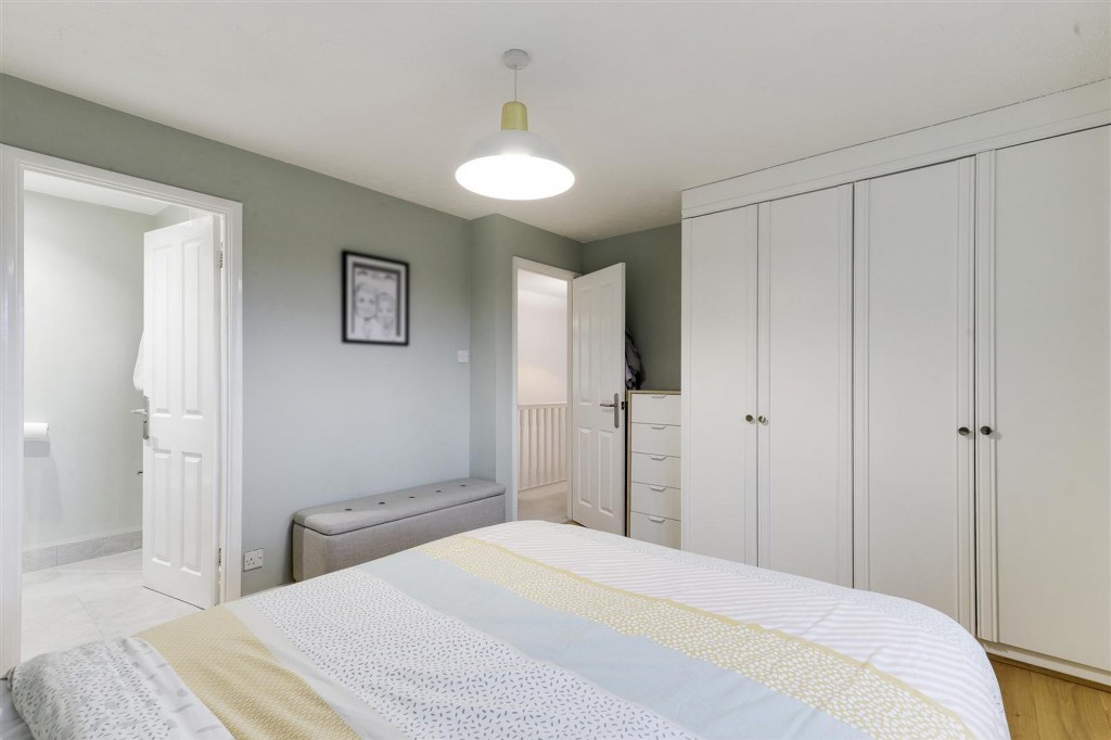 Martindale Close, Gamston, NG2