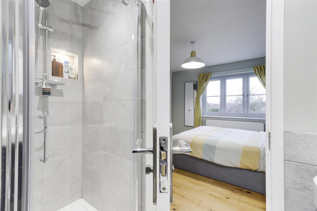 Martindale Close, Gamston, NG2