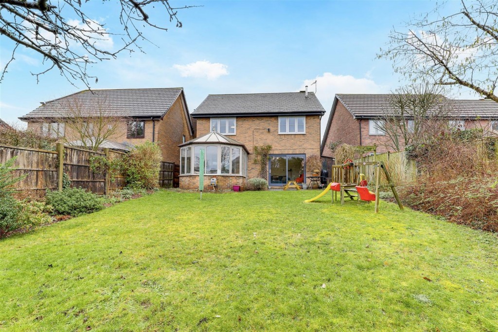 Martindale Close, Gamston, NG2