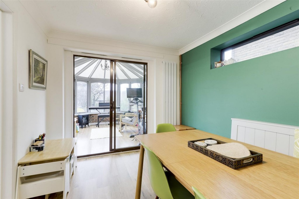 Martindale Close, Gamston, NG2