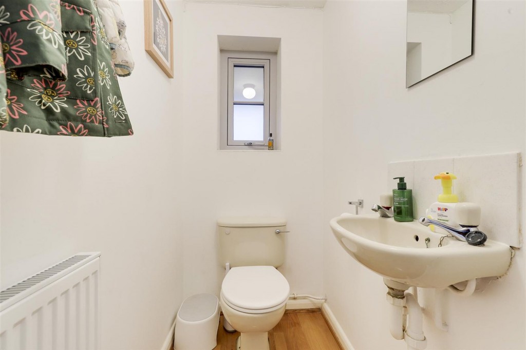 Martindale Close, Gamston, NG2