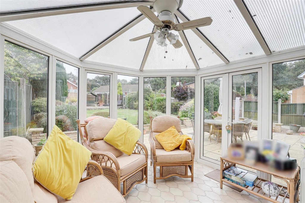 Petworth Avenue, Toton, NG9