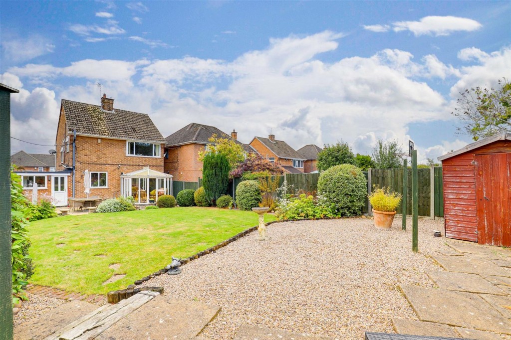 Petworth Avenue, Toton, NG9