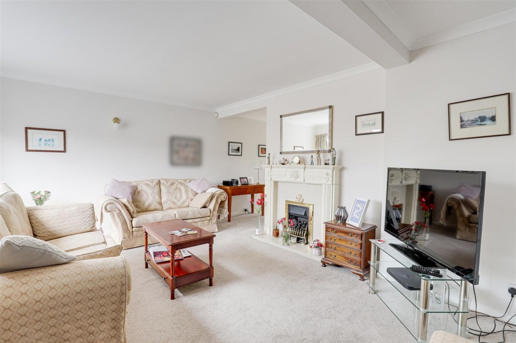 Petworth Avenue, Toton, NG9