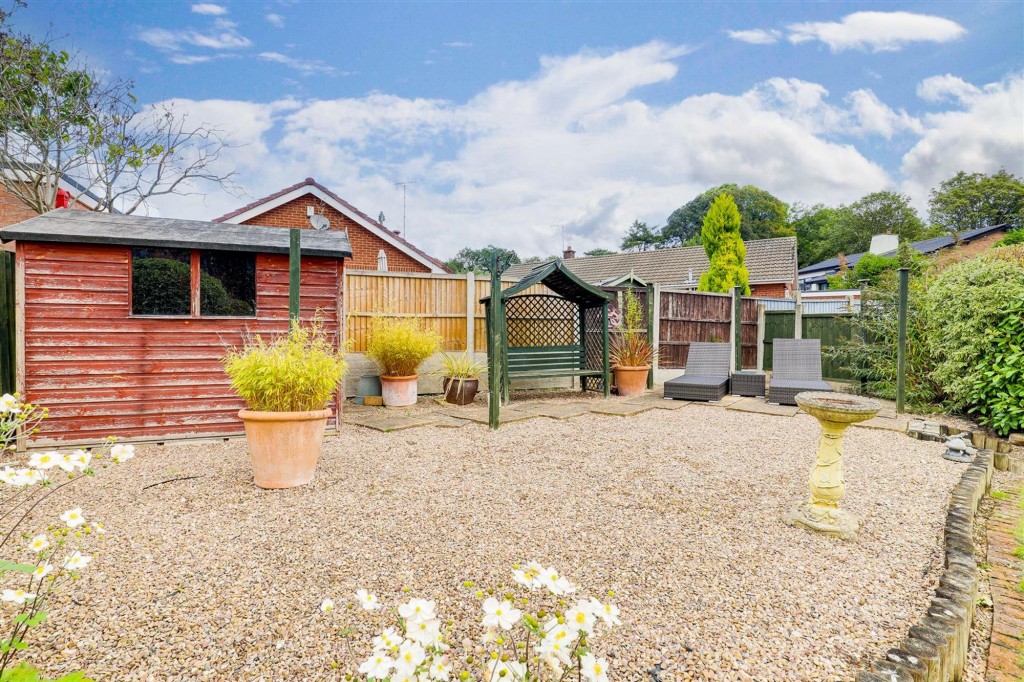 Petworth Avenue, Toton, NG9