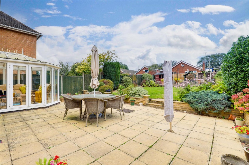 Petworth Avenue, Toton, NG9