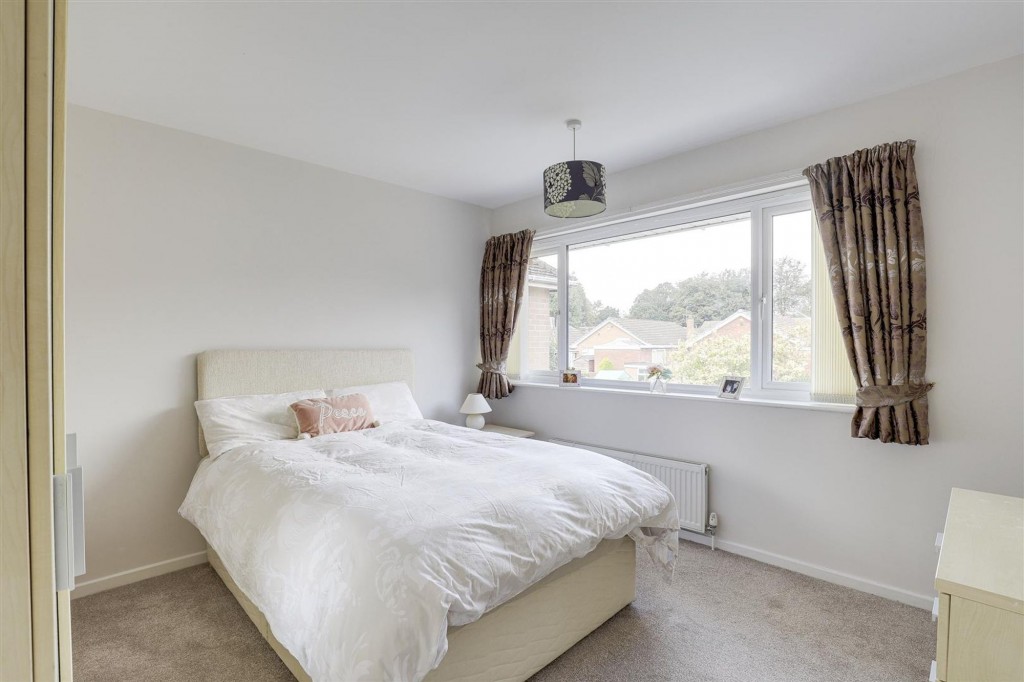 Petworth Avenue, Toton, NG9