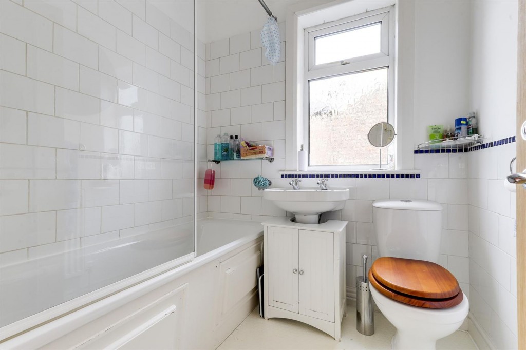 Walton Street, Long Eaton, NG10