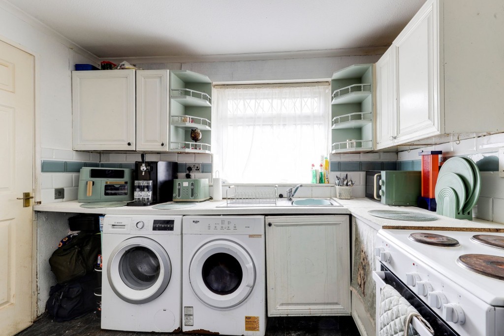 Duchess Gardens, Nottingham, NG6