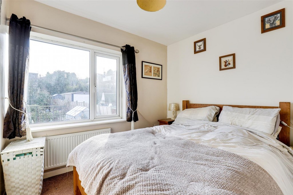 Highfield Drive, Carlton, NG4