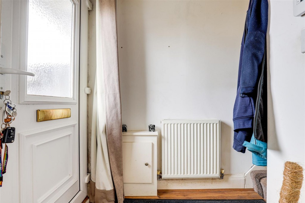 Highfield Drive, Carlton, NG4