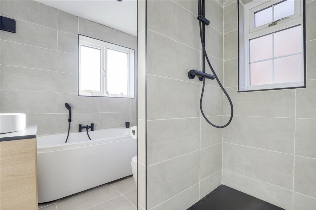 Hartington Avenue, Carlton, NG4