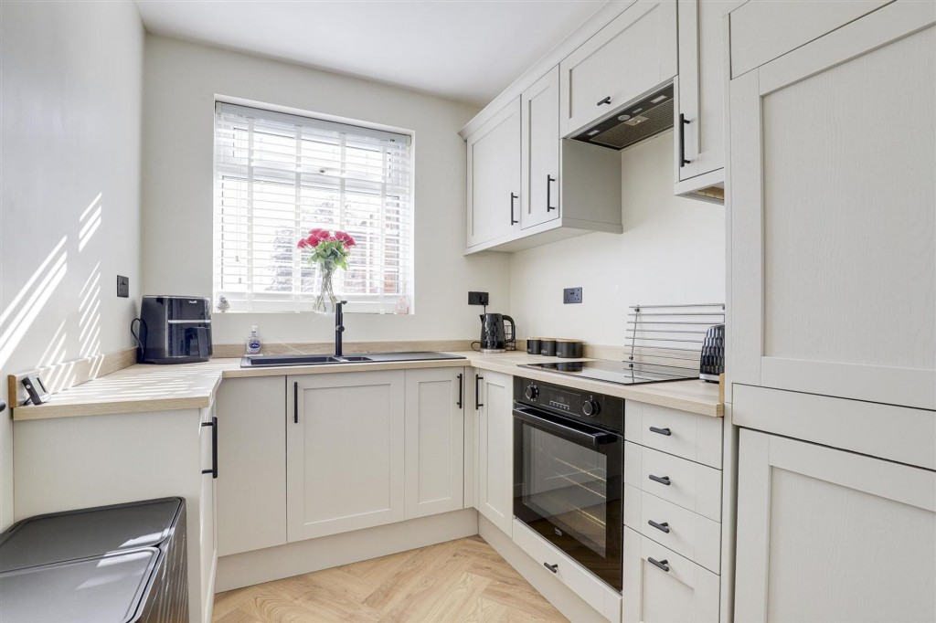 Hartington Avenue, Carlton, NG4