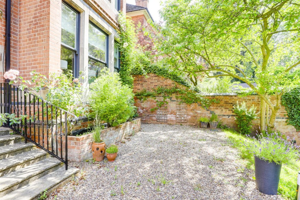 Redcliffe Road, The Garden Apartments, NG3