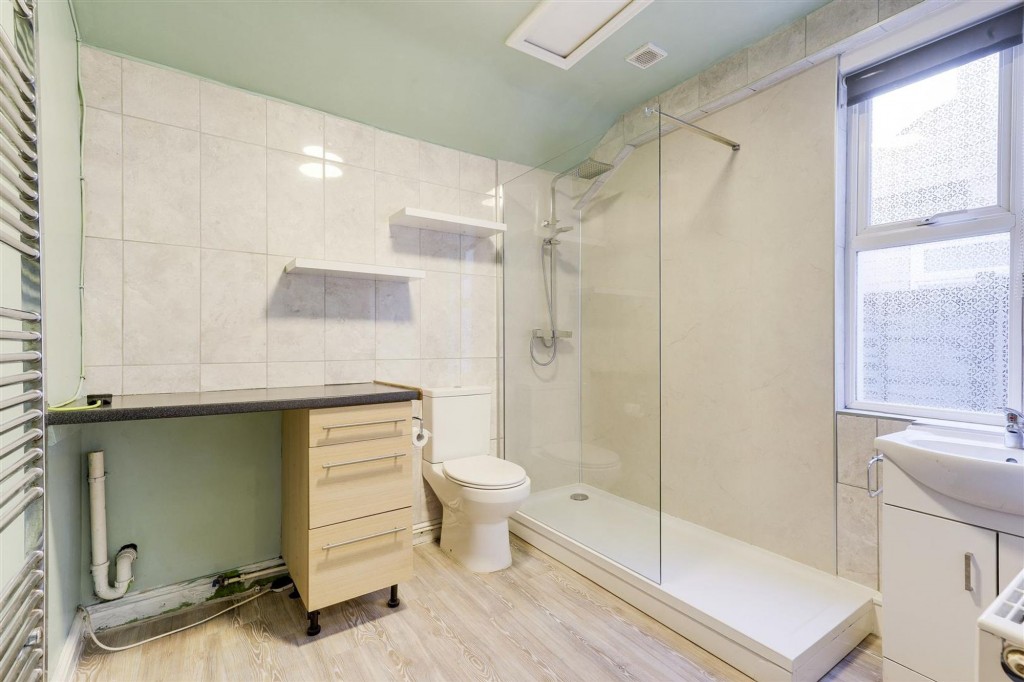 Priory Road, Gedling, NG4