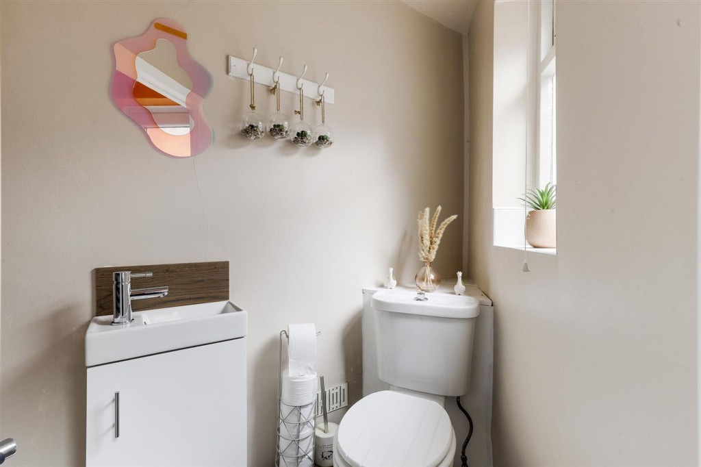 Dornoch Avenue, Nottingham, NG5