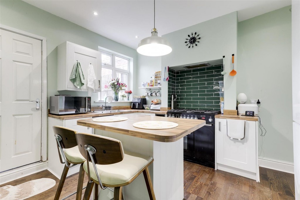 Dornoch Avenue, Nottingham, NG5