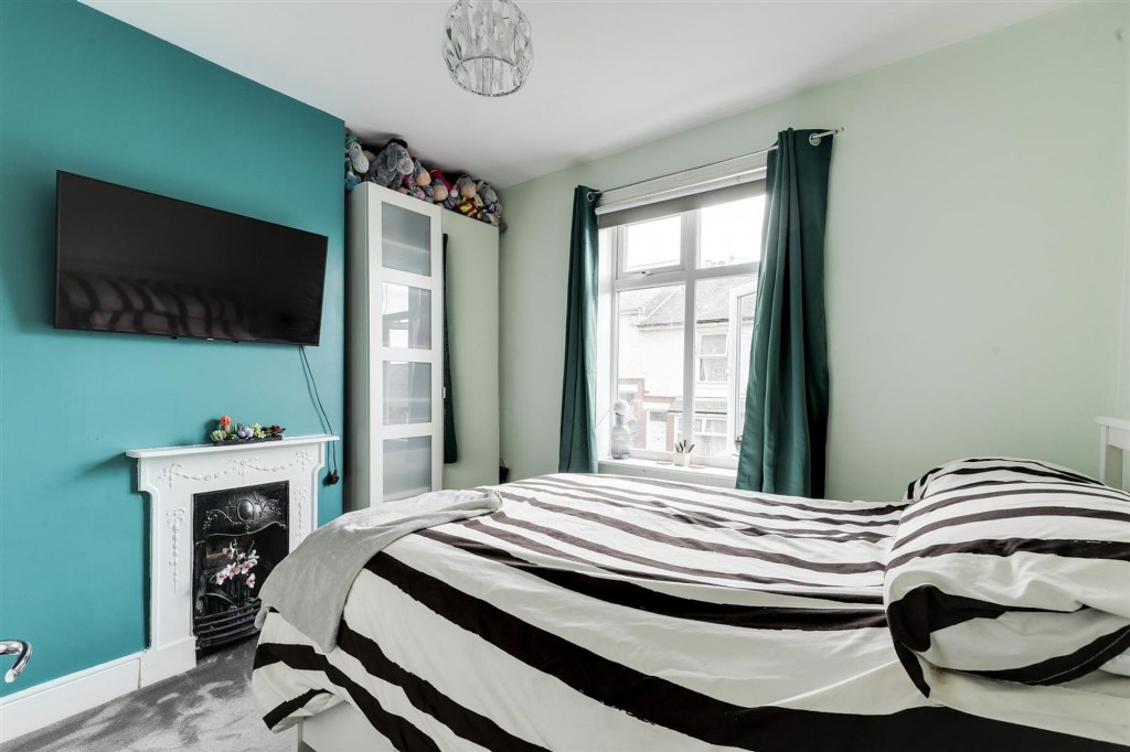 Dornoch Avenue, Nottingham, NG5