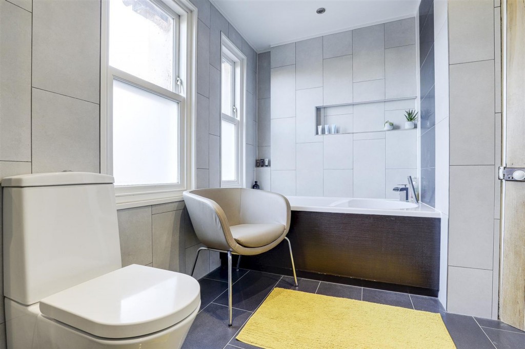 Davies Road, West Bridgford, NG2