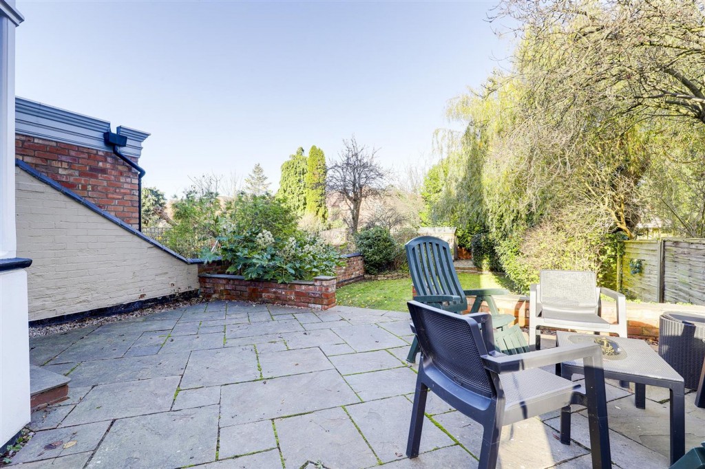 Davies Road, West Bridgford, NG2