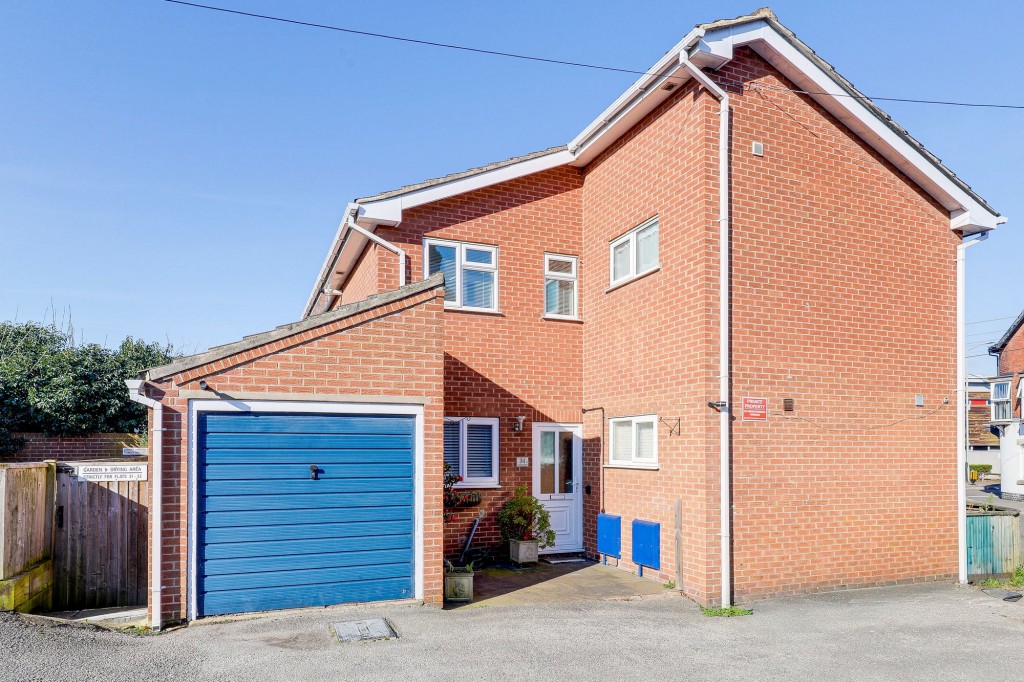 Station Road, Carlton, NG4