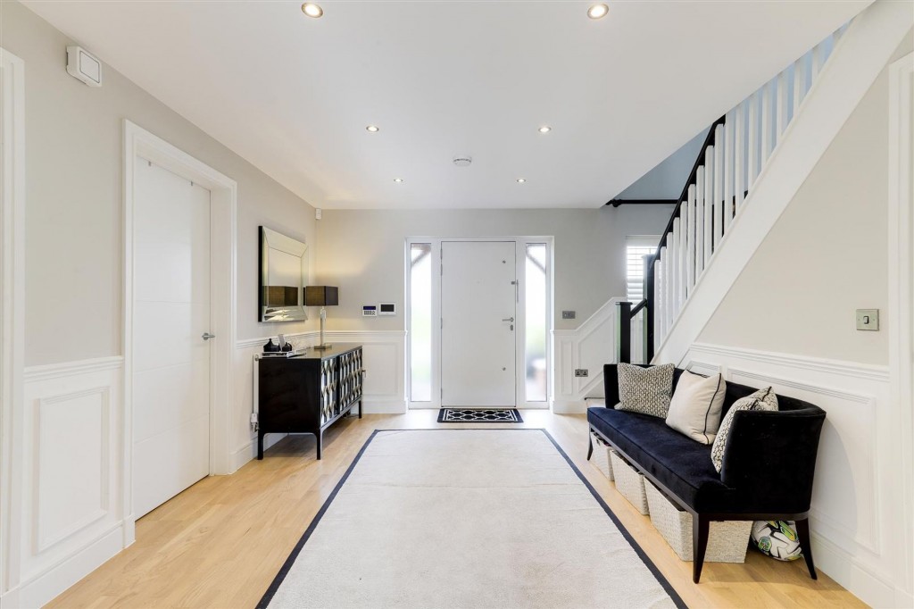 Rectory Mews, Clifton Village, NG11