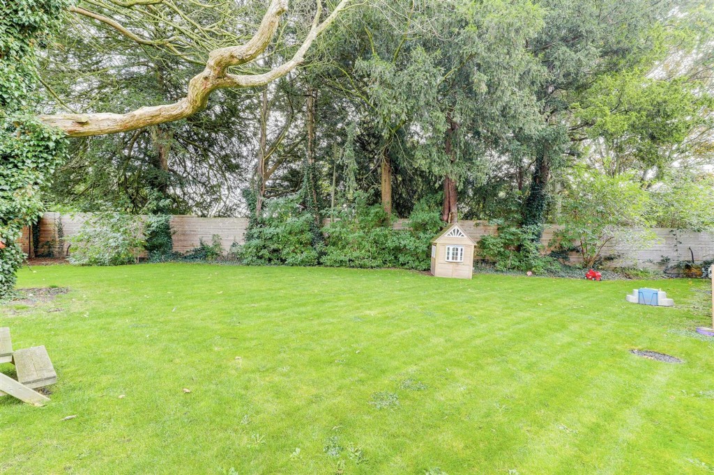 Rectory Mews, Clifton Village, NG11