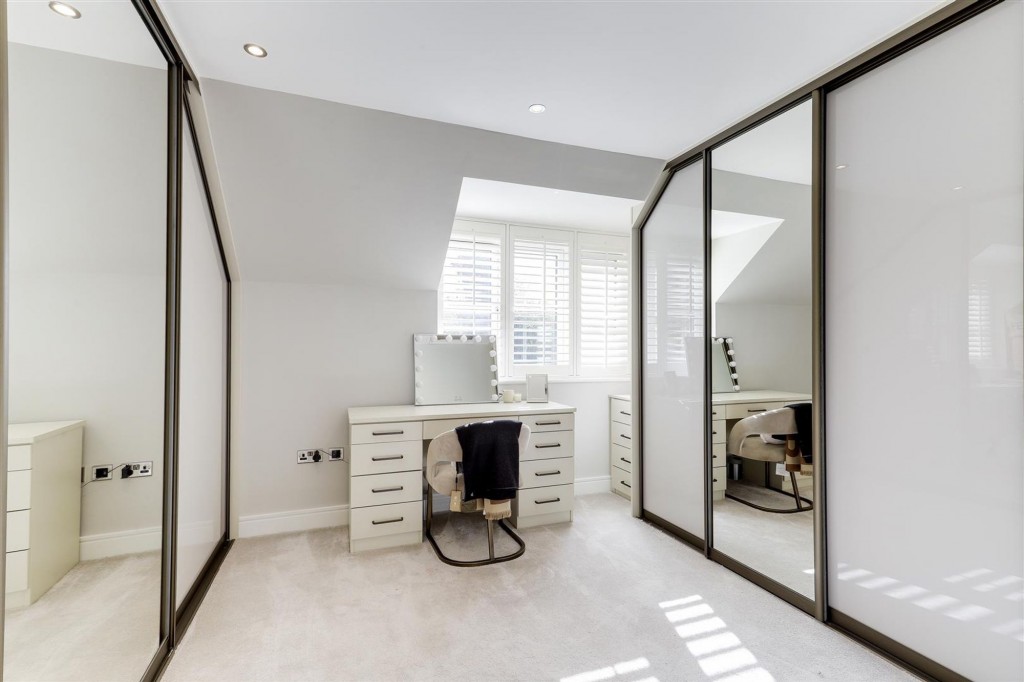 Rectory Mews, Clifton Village, NG11