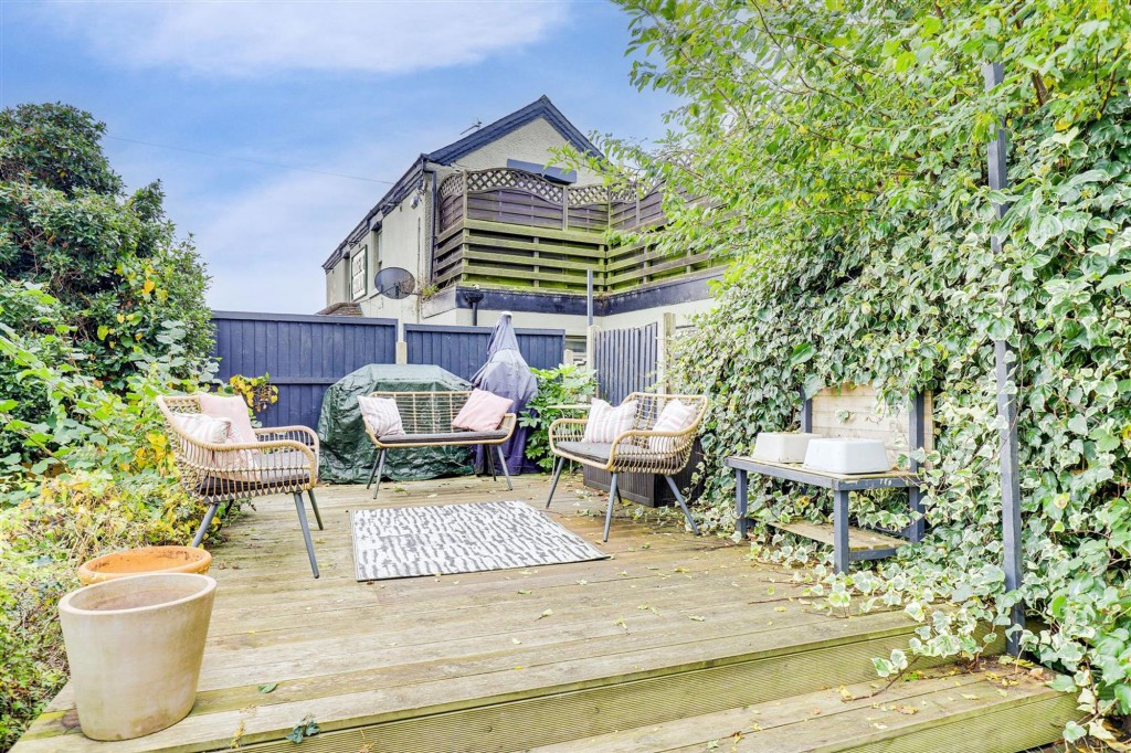 Main Road, Cotgrave, NG12