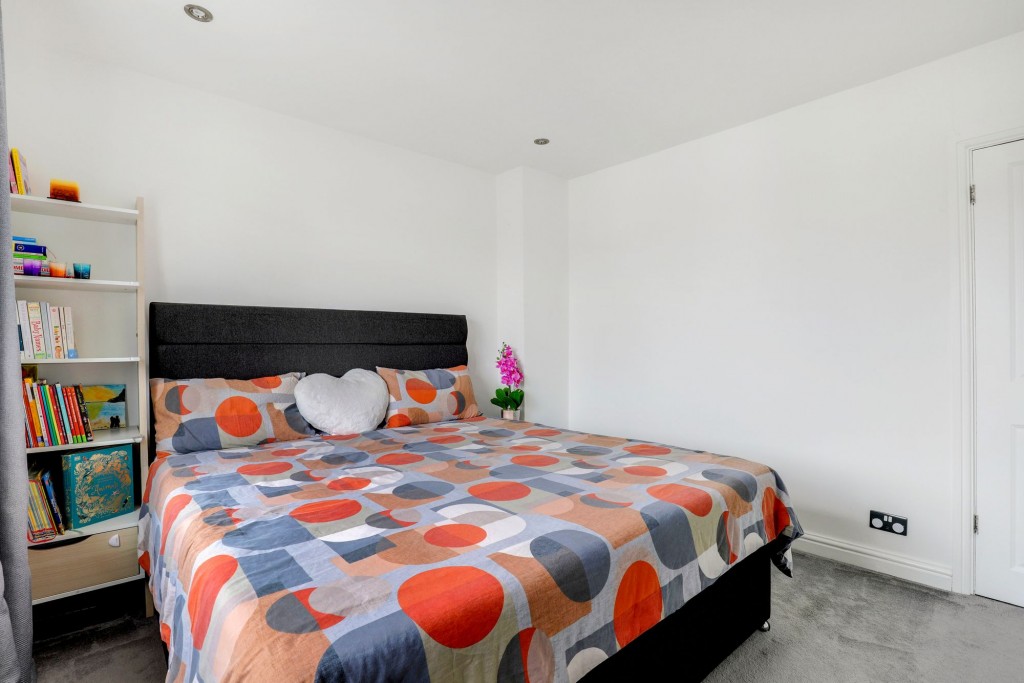 Widecombe Lane, Nottingham, NG11