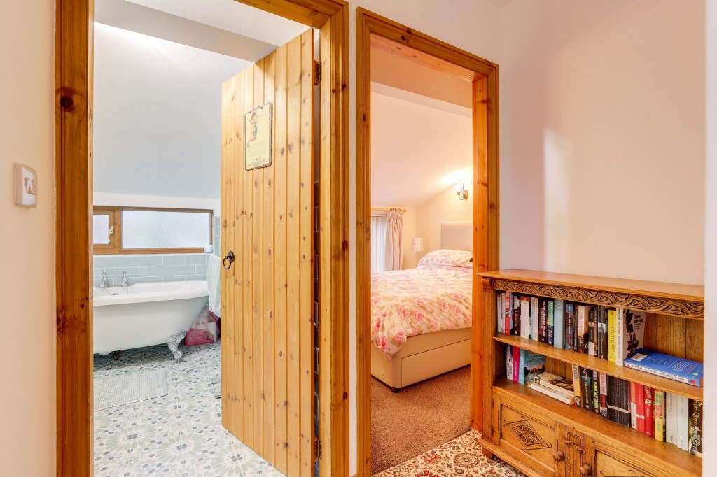 Nottingham Road, Hucknall, NG15