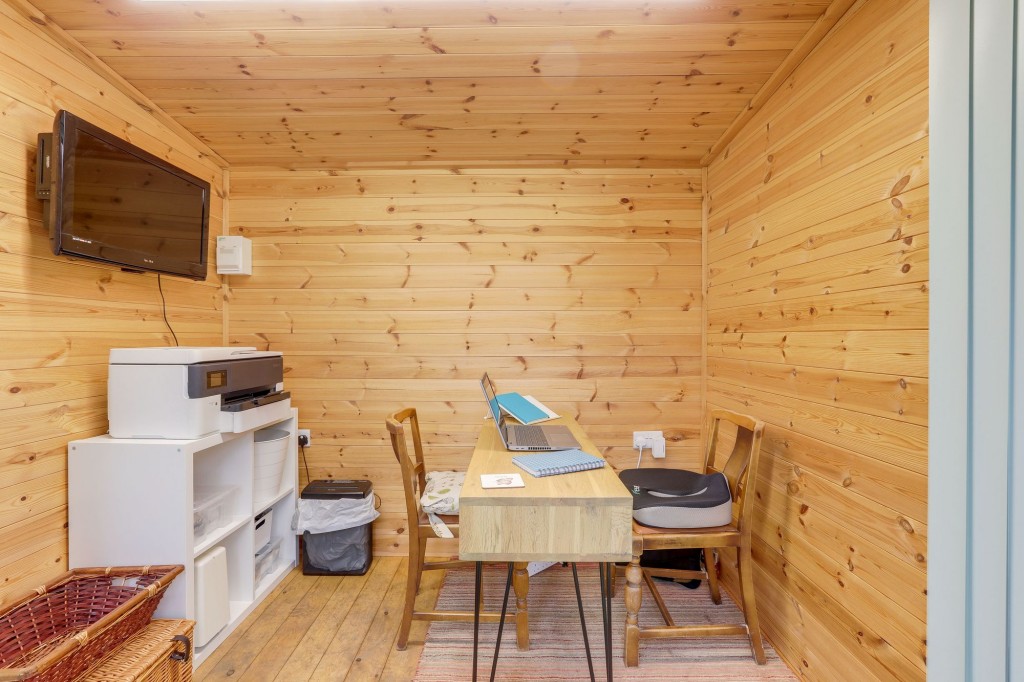 Nottingham Road, Hucknall, NG15