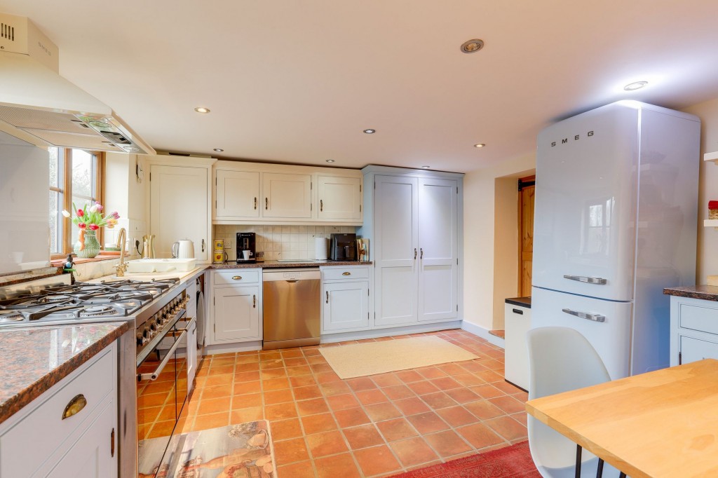 Nottingham Road, Hucknall, NG15