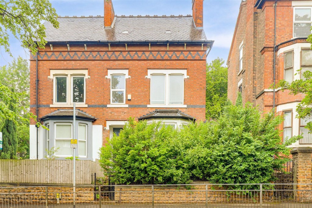 Woodborough Road, Nottingham, NG3