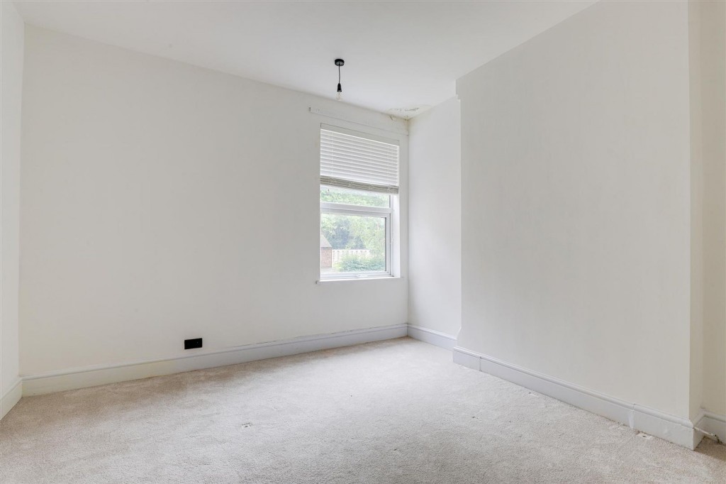 Woodborough Road, Nottingham, NG3