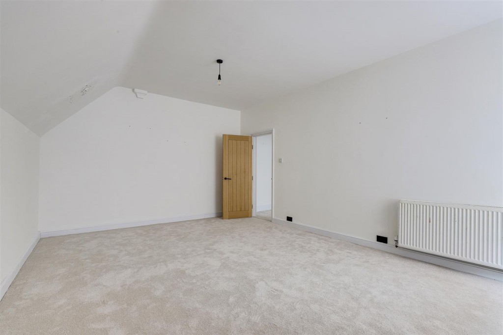 Woodborough Road, Nottingham, NG3