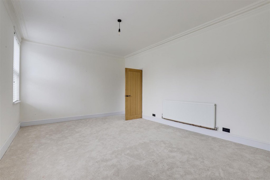 Woodborough Road, Nottingham, NG3