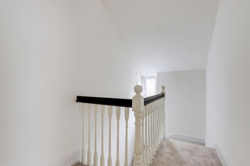 Woodborough Road, Nottingham, NG3