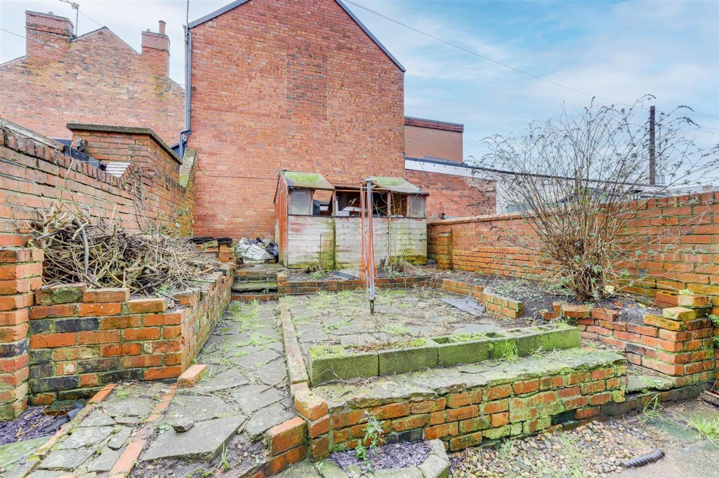 Portland Road, Hucknall, NG15