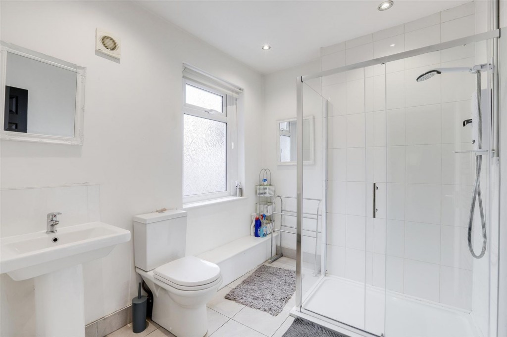 Portland Road, Hucknall, NG15