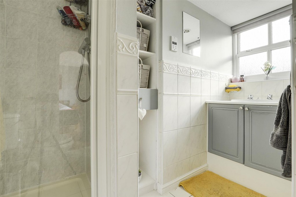 Gillercomb Close, West Bridgford, NG2