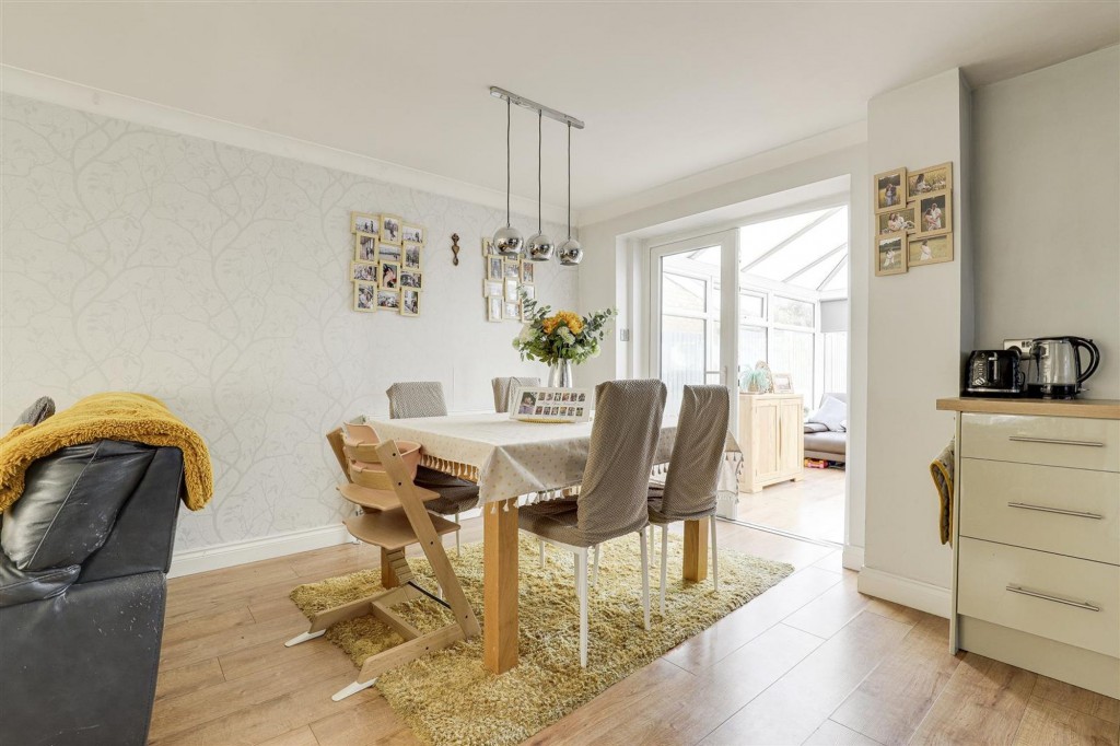 Gillercomb Close, West Bridgford, NG2