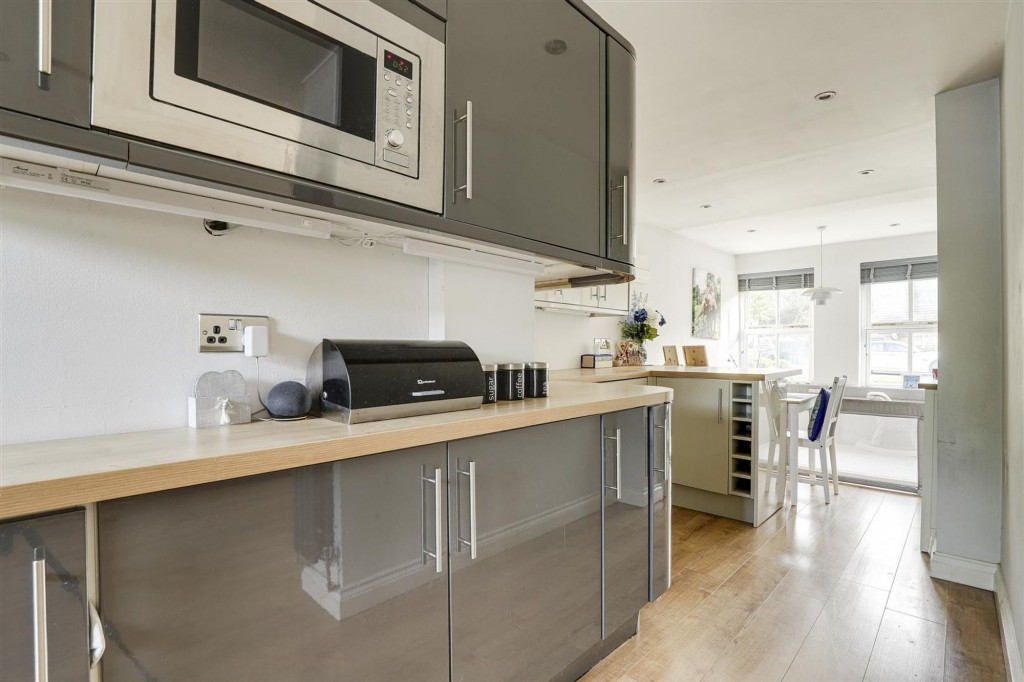 Gillercomb Close, West Bridgford, NG2