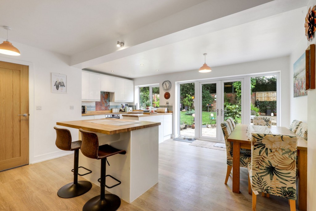 Hilltop View, Besecar Avenue, Gedling, Nottingham, NG4 4DP