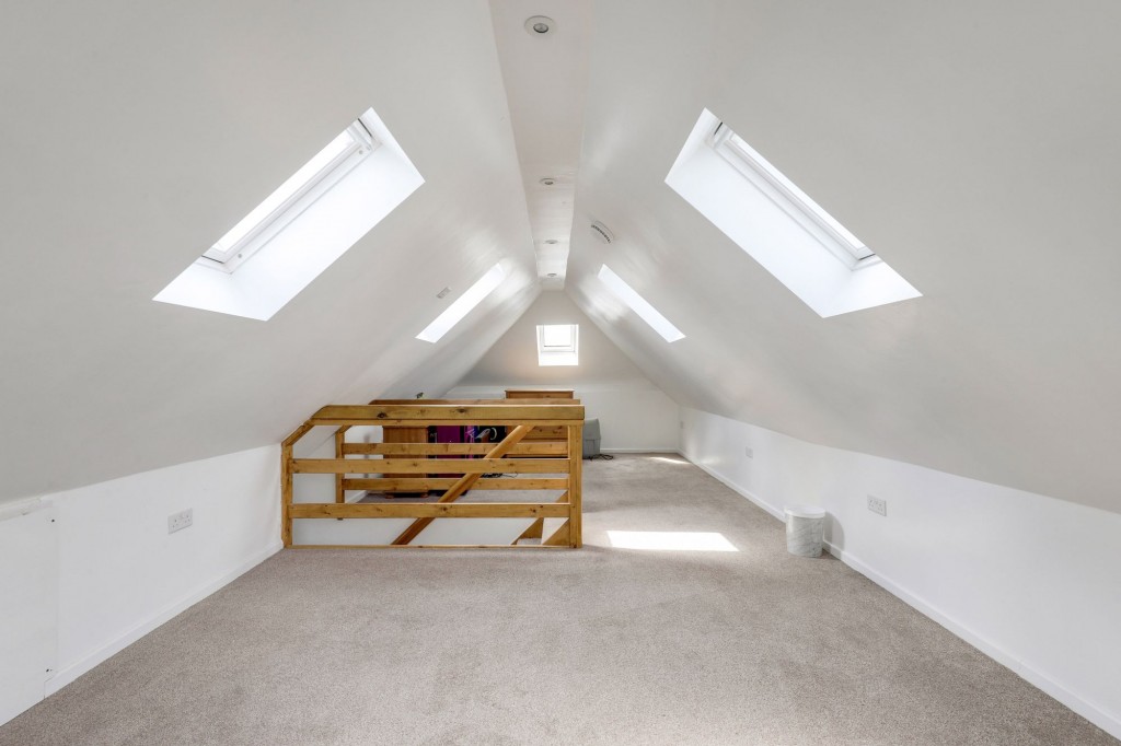 Hilltop View, Besecar Avenue, Gedling, Nottingham, NG4 4DP